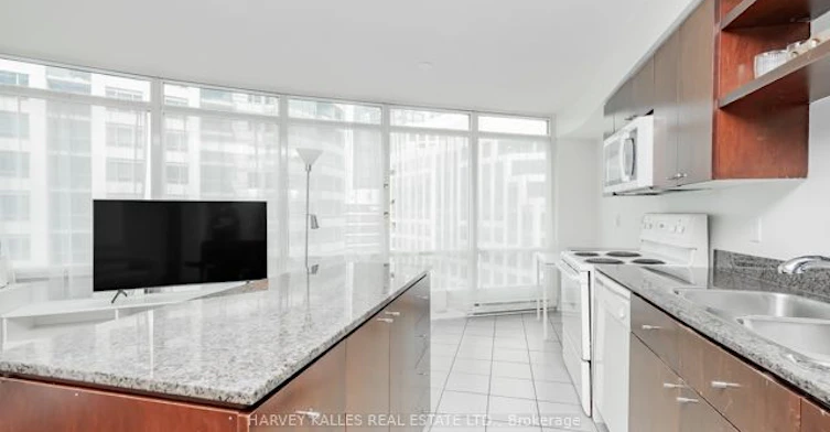 1510-361 Front Street W, Toronto, ON, M5V 3R5 - 4