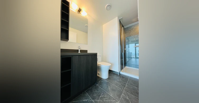 5702-252 Church Street, Toronto, ON, M5B 0E6 - 5