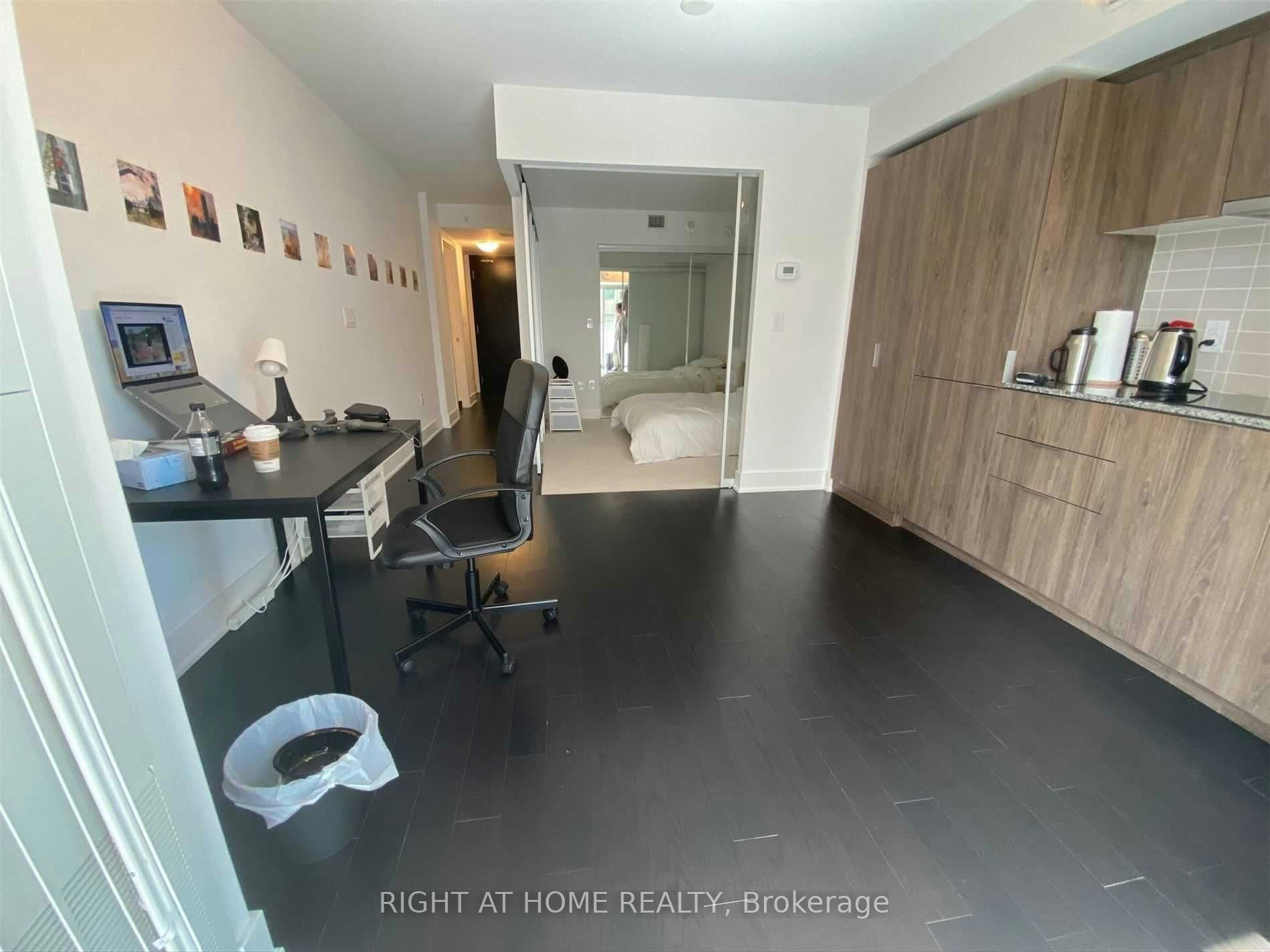 1612-955 Bay Street, Toronto, ON, M5S 2A2 - 2