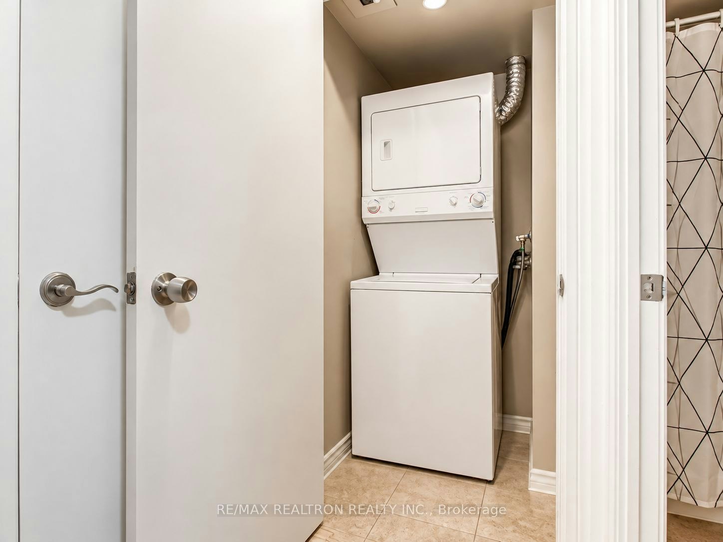2406-16 Harrison Garden Boulevard, Toronto, ON, M2N 7J6 - 7