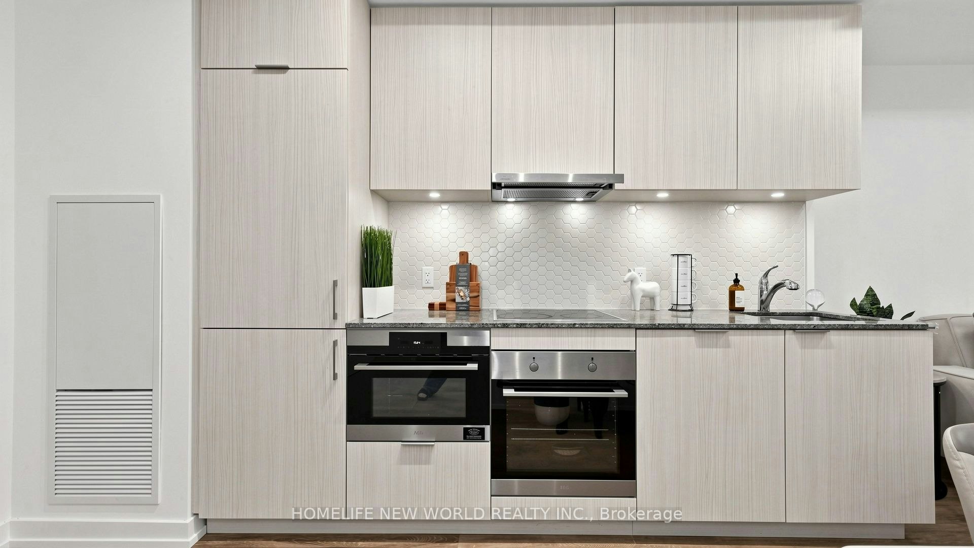 813-158 Front Street E, Toronto, ON, M5A 0K9 - 19