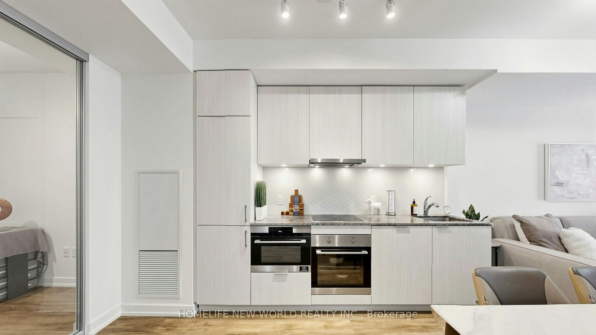 813-158 Front Street E, Toronto, ON, M5A 0K9 - 12