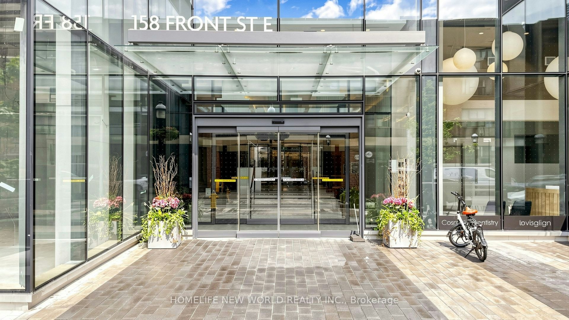 813-158 Front Street E, Toronto, ON, M5A 0K9 - 2