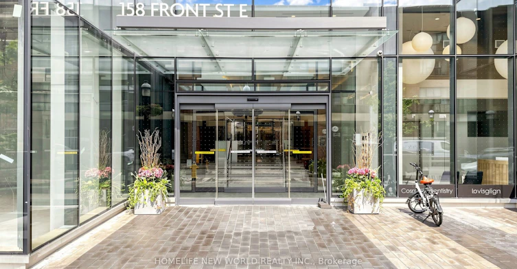 813-158 Front Street E, Toronto, ON, M5A 0K9 - 2