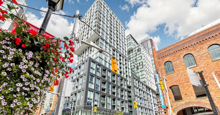 813-158 Front Street E, Toronto, ON, M5A 0K9