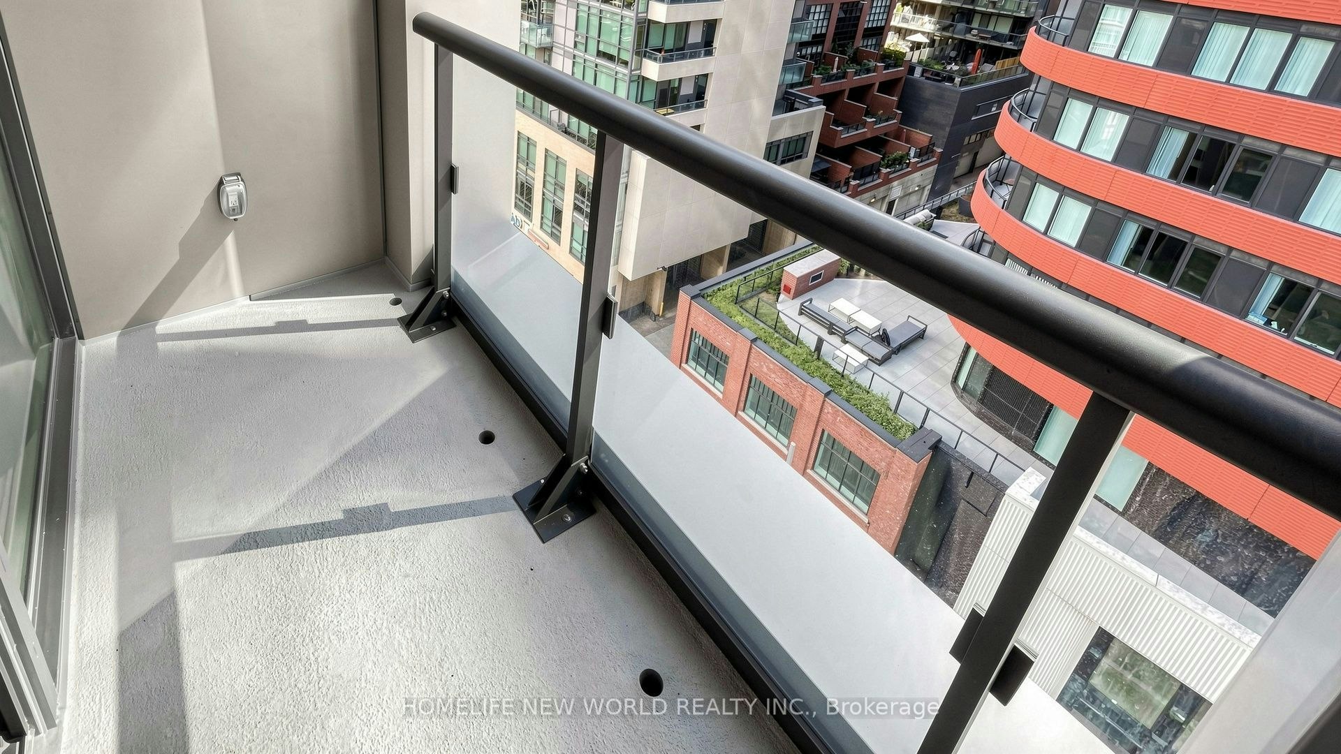 813-158 Front Street E, Toronto, ON, M5A 0K9 - 40
