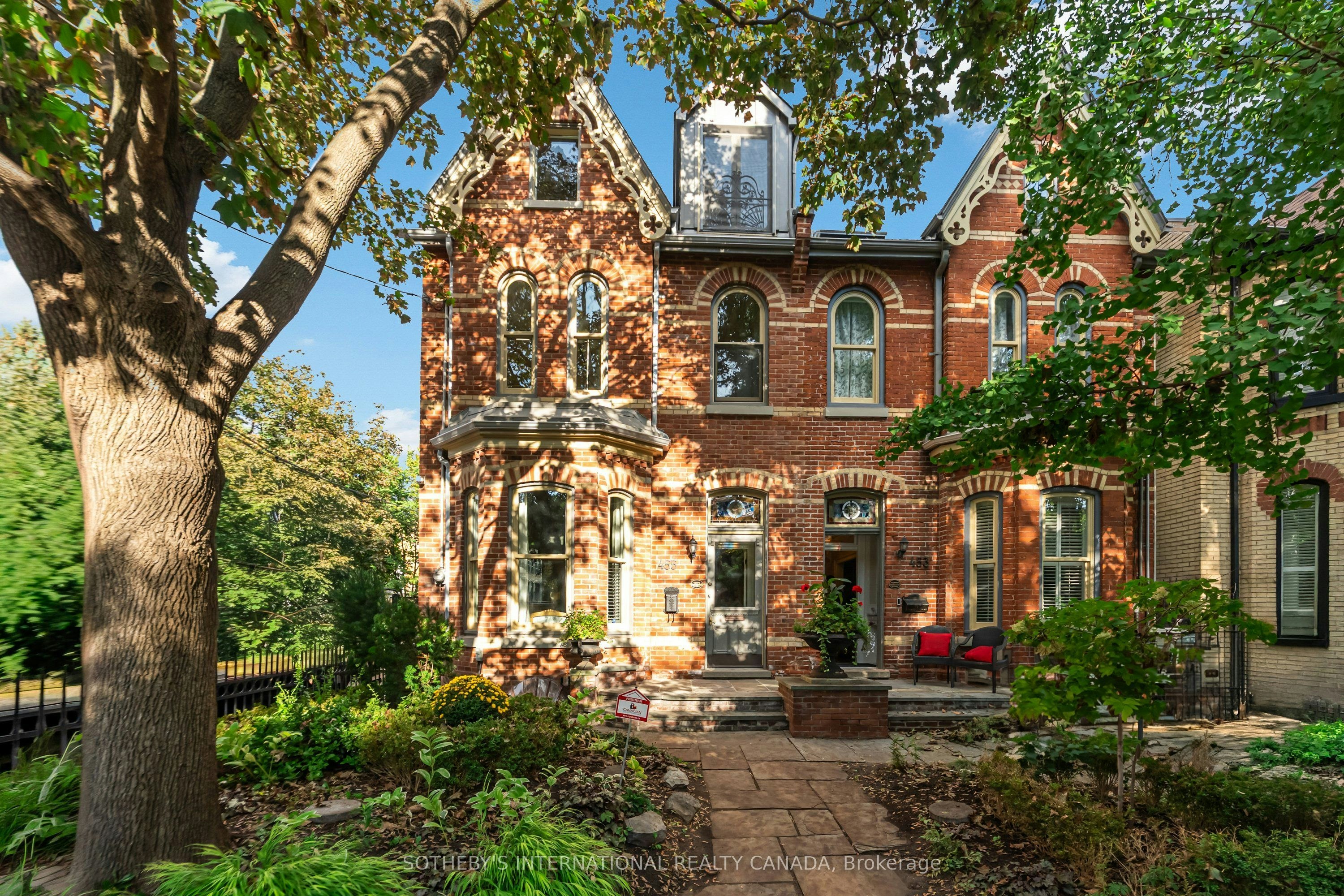 455 Ontario Street, Toronto, ON, M5A 2V9