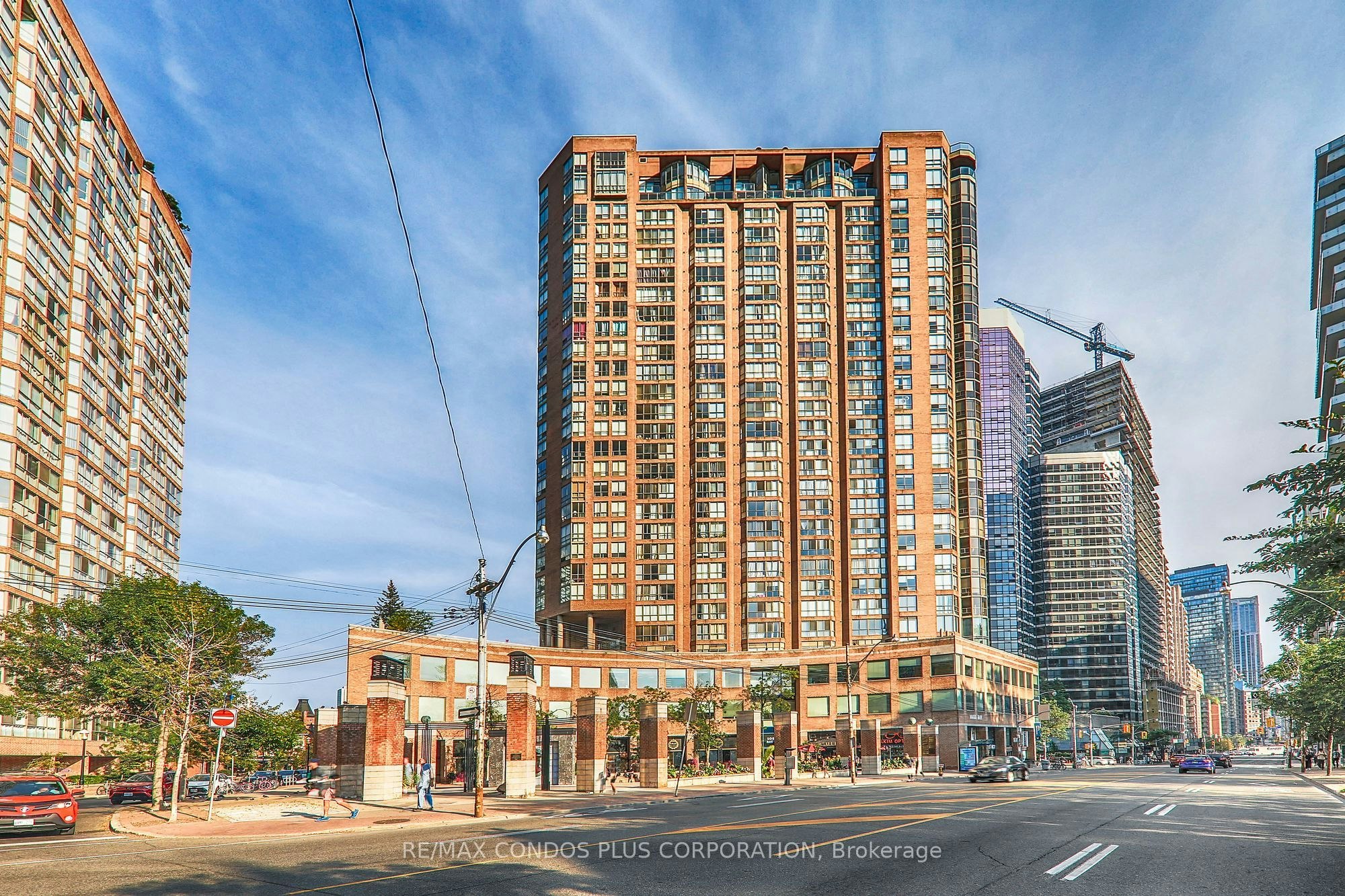 1215-44 St Joseph Street, Toronto, ON, M4Y 2W4