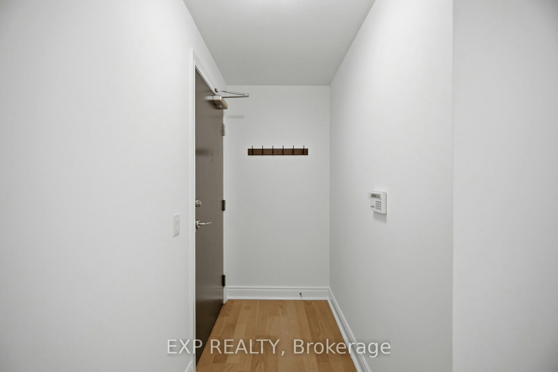 1103-1103 Leslie Street, Toronto, ON, M3C 4G8 - 3