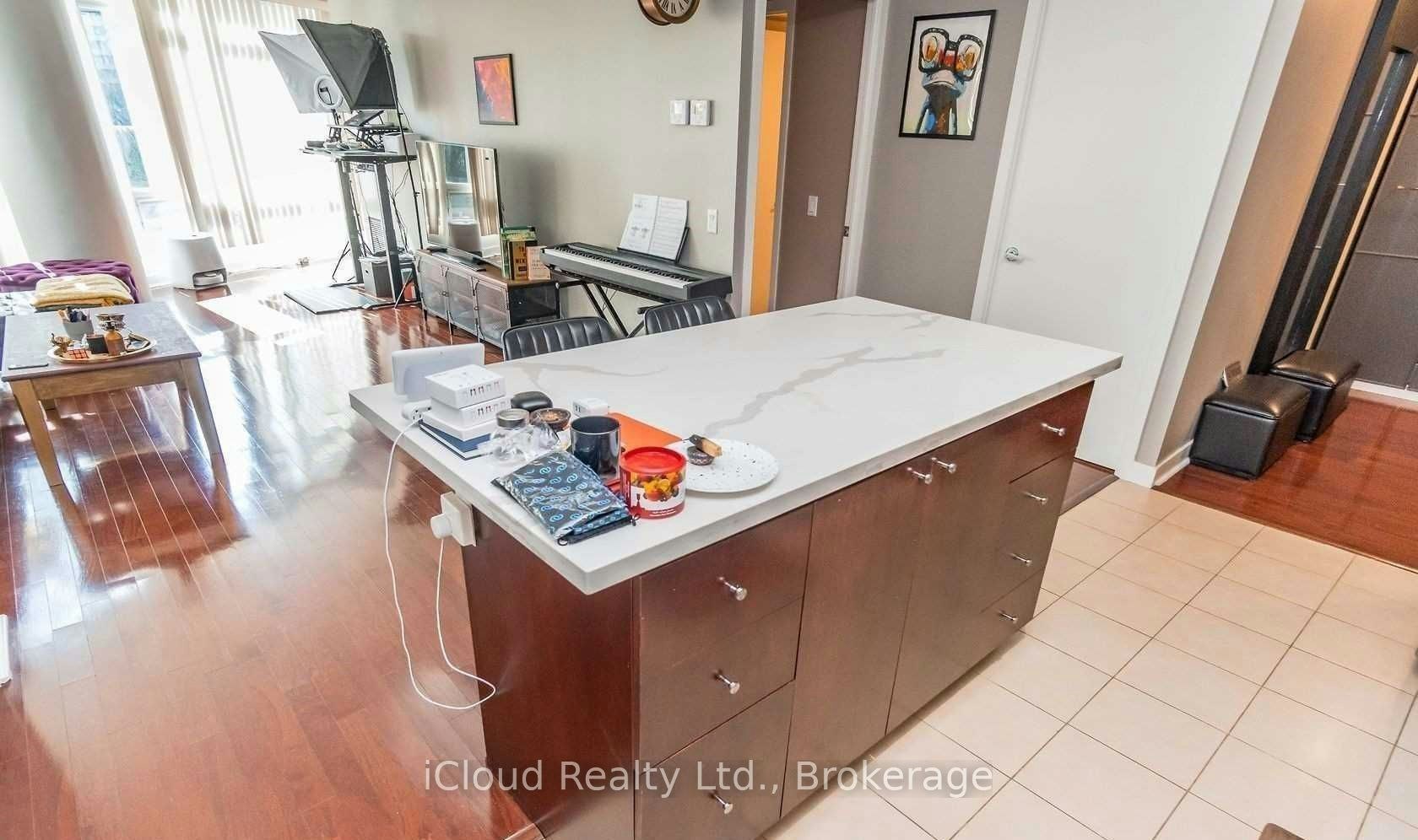 505-373 Front Street W, Toronto, ON, M5V 3R7 - 12