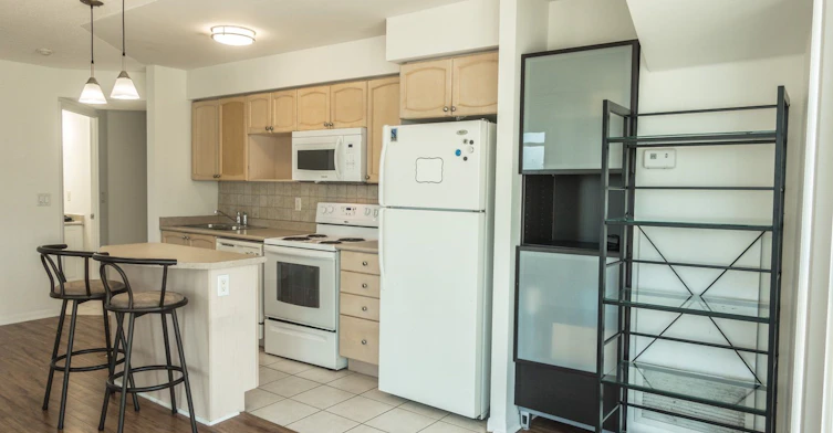 1405-18 Yonge Street, Toronto, ON, M5E 1Z8 - 4