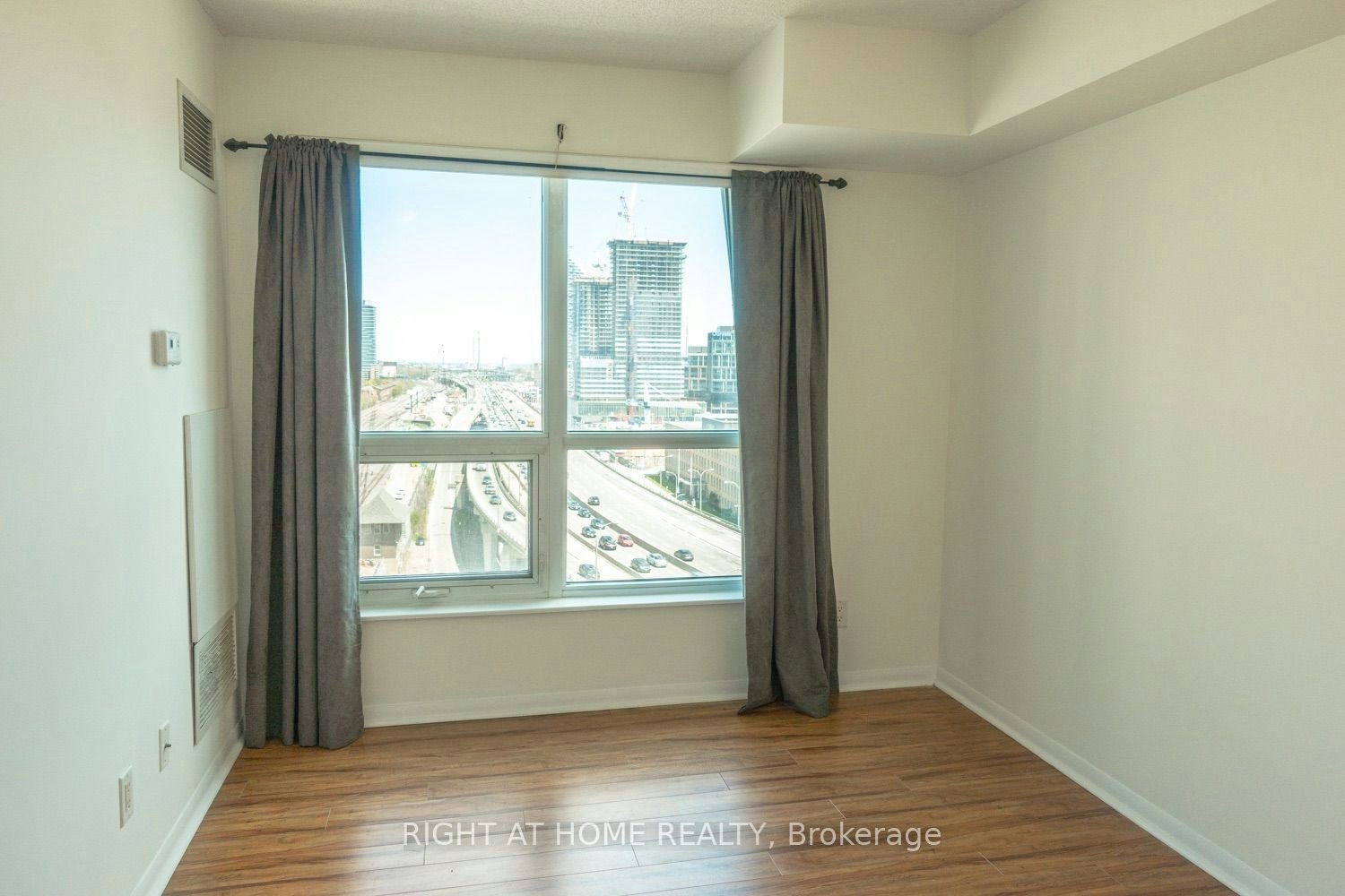 1405-18 Yonge Street, Toronto, ON, M5E 1Z8 - 5