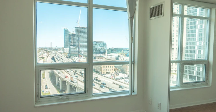 1405-18 Yonge Street, Toronto, ON, M5E 1Z8 - 6