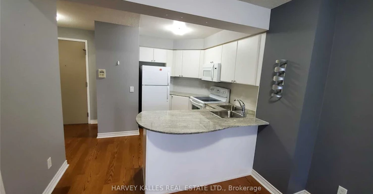 2313-763 Bay Street, Toronto, ON, M5G 2R3 - 2