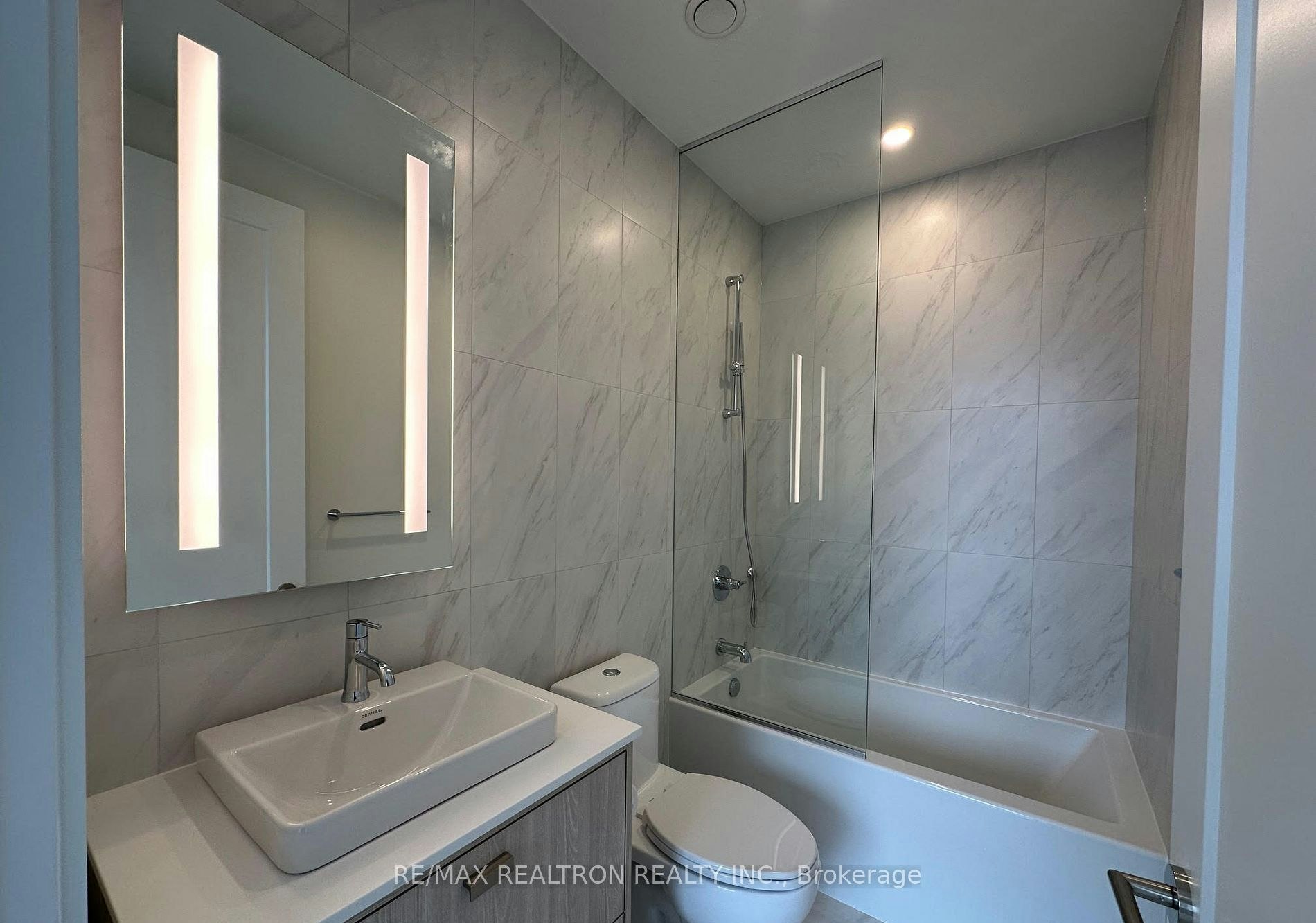 312-115 Denison Avenue, Toronto, ON, M5T 2N1 - 8