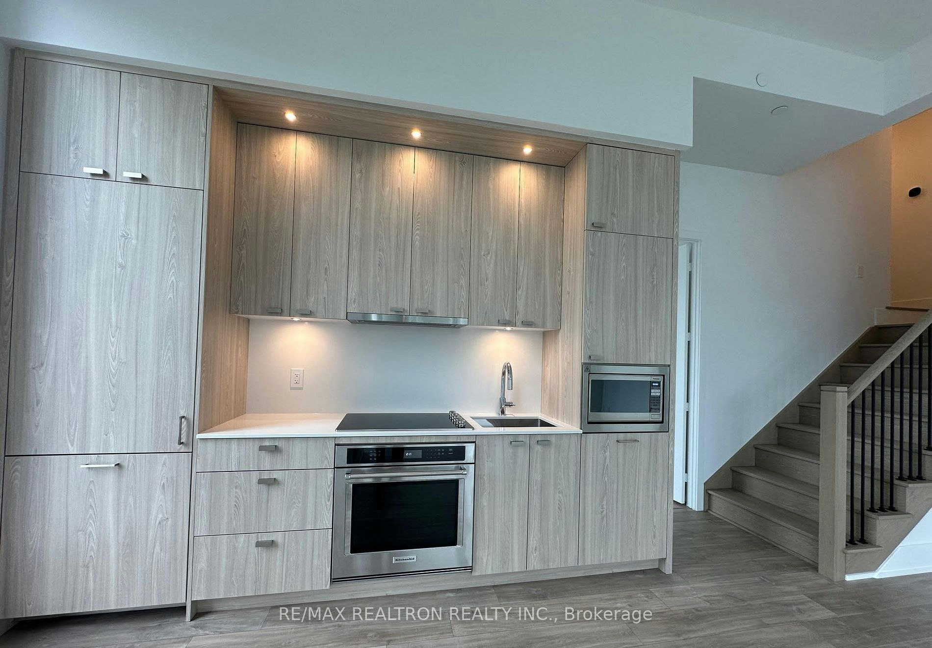312-115 Denison Avenue, Toronto, ON, M5T 2N1 - 3