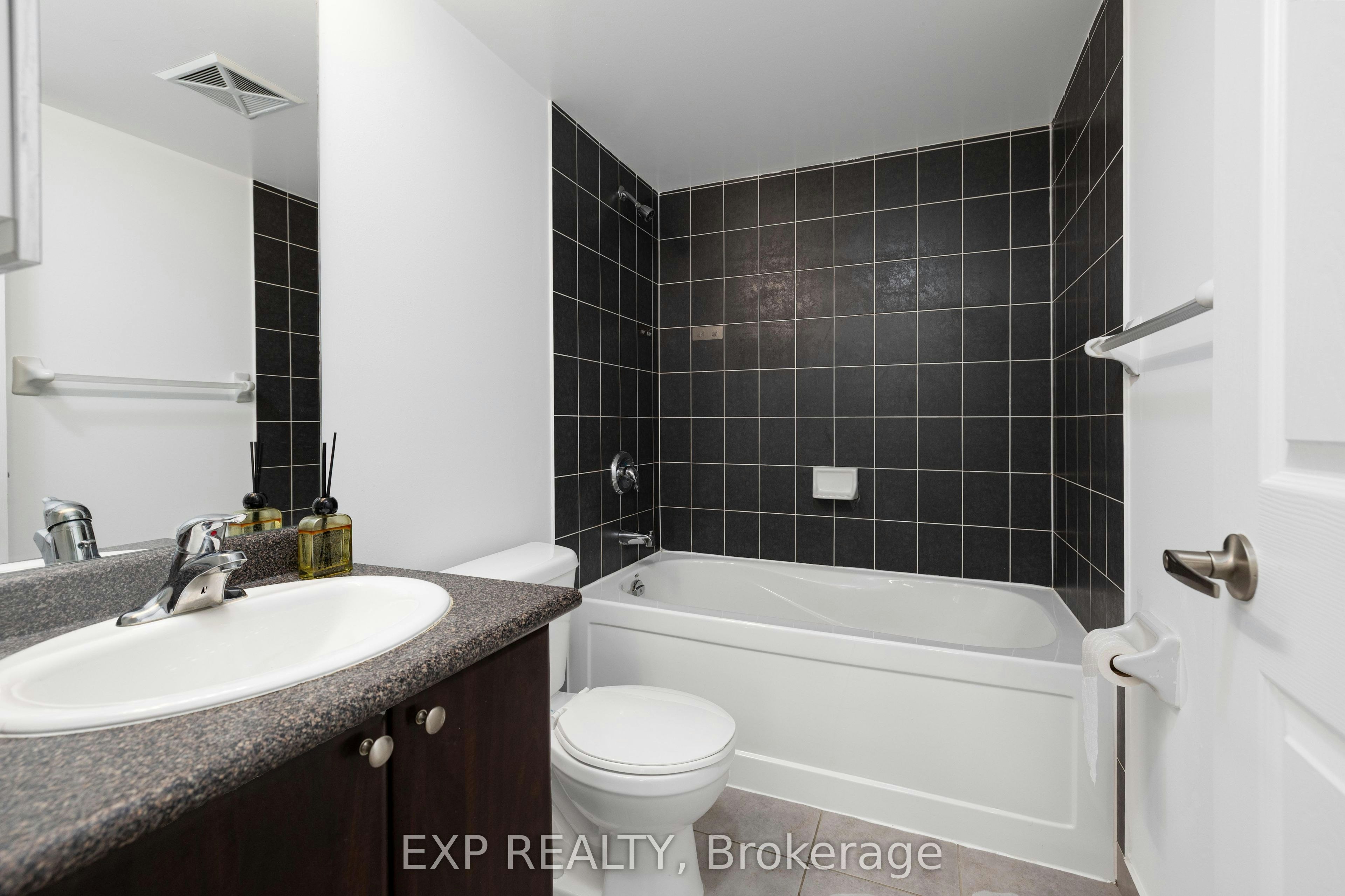 311-35 Hollywood Avenue, Toronto, ON, M2N 0A9 - 18