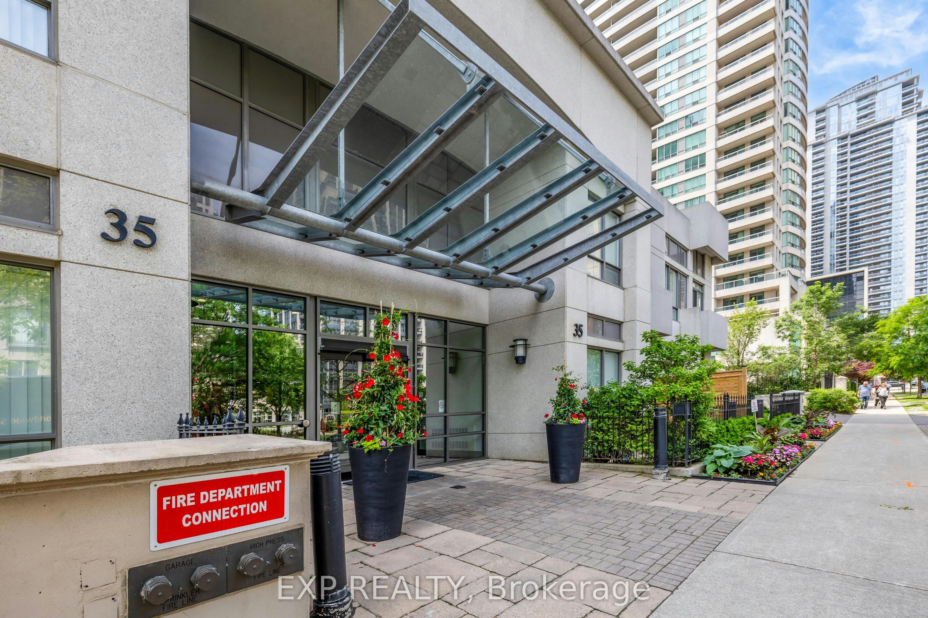 311-35 Hollywood Avenue, Toronto, ON, M2N 0A9 - 46