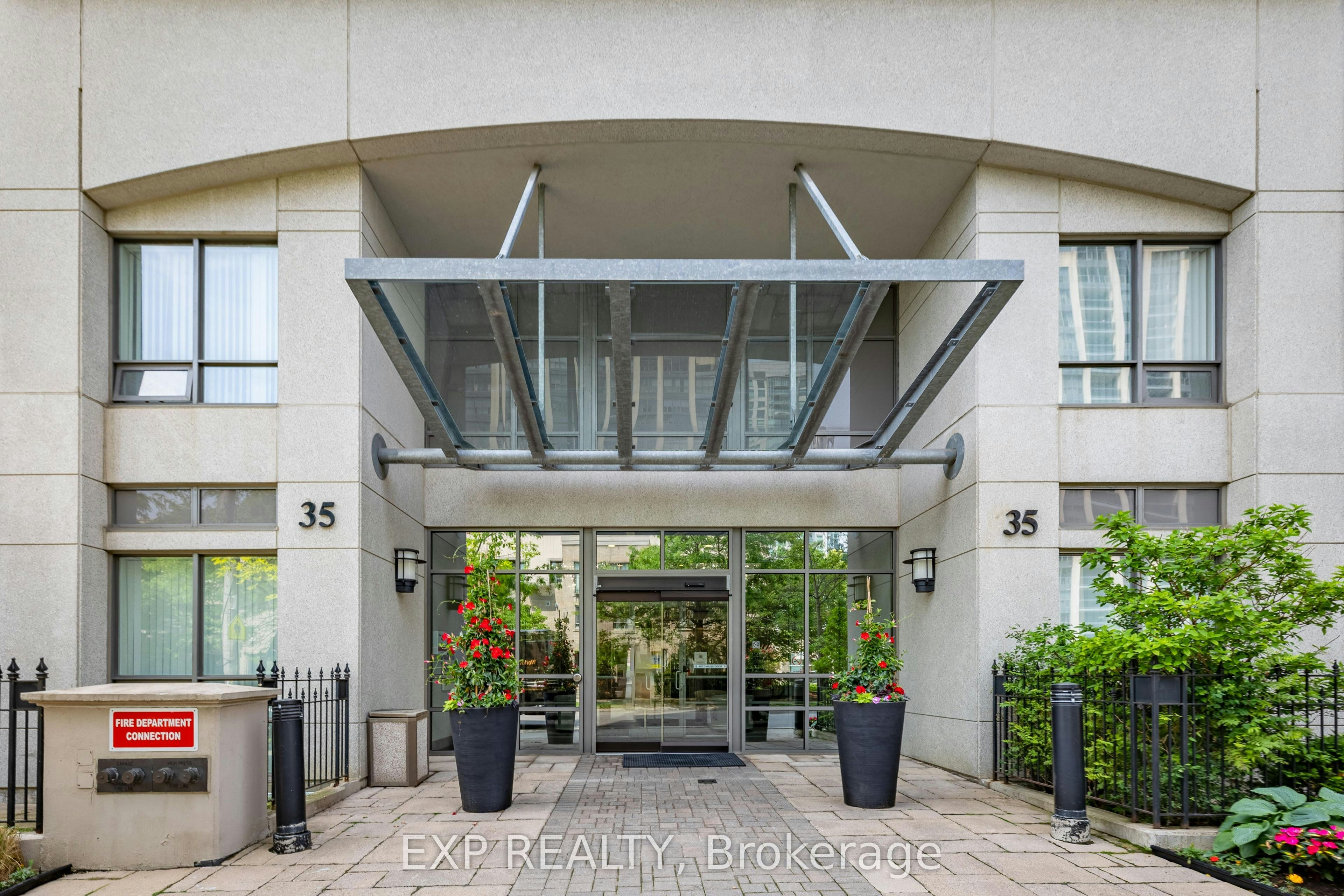 311-35 Hollywood Avenue, Toronto, ON, M2N 0A9 - 3