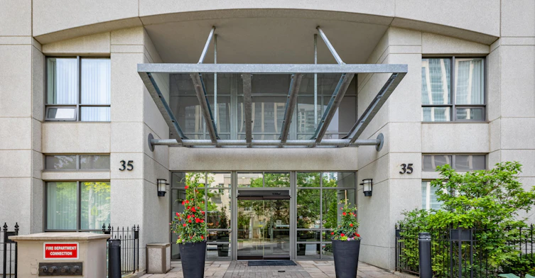311-35 Hollywood Avenue, Toronto, ON, M2N 0A9 - 3