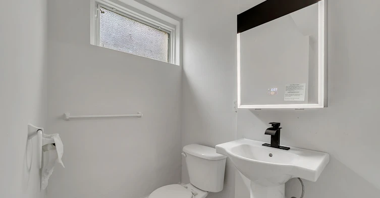Bsmt-31 Larabee Crescent, Toronto, ON, M3A 3E6 - 4