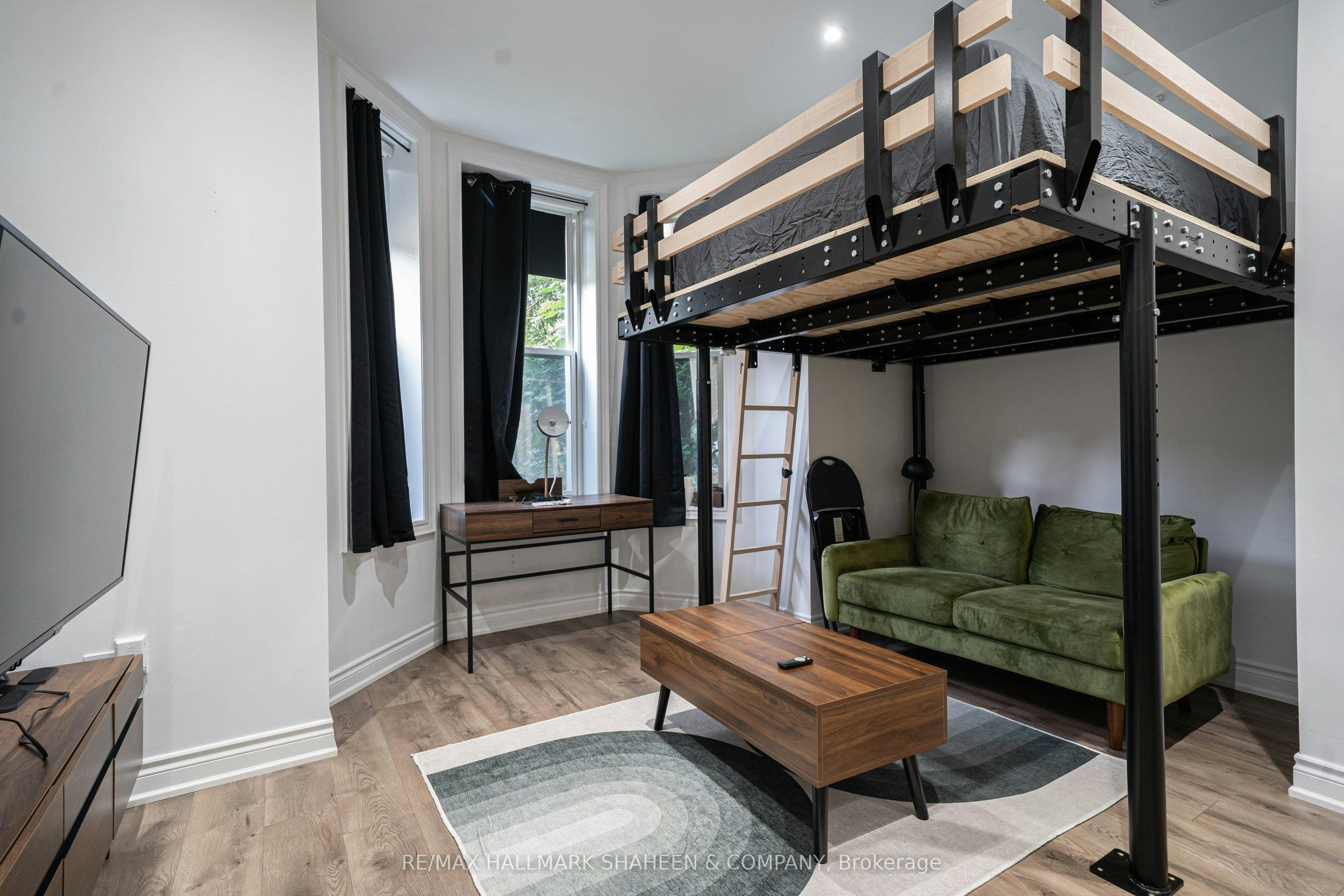 Studio-208 Dovercourt Road, Toronto, ON, M6J 3C8 - 10