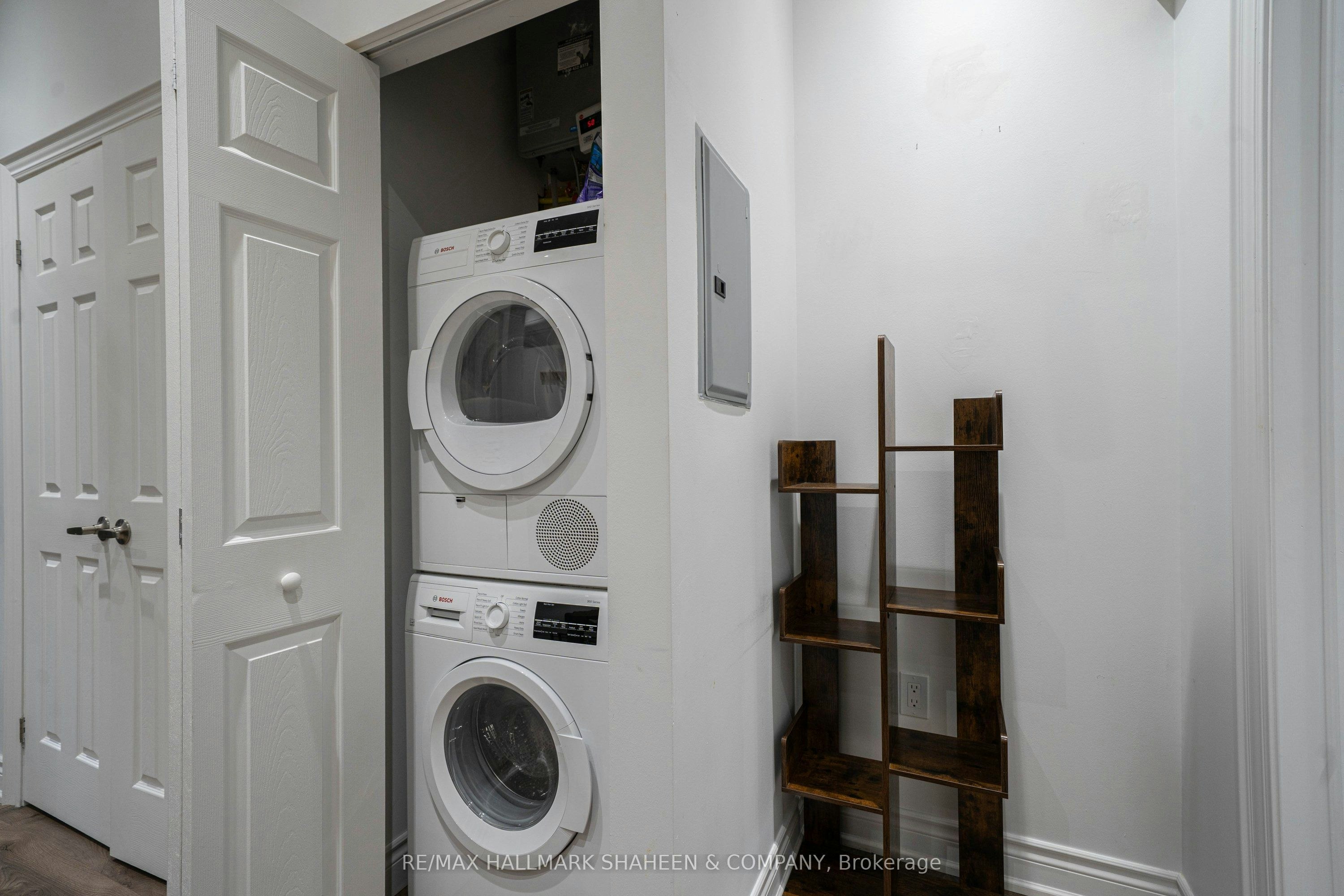 Studio-208 Dovercourt Road, Toronto, ON, M6J 3C8 - 15