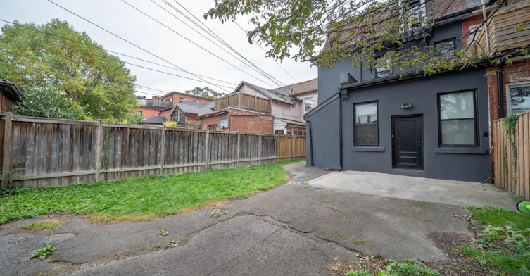 Studio-208 Dovercourt Road, Toronto, ON, M6J 3C8 - 17