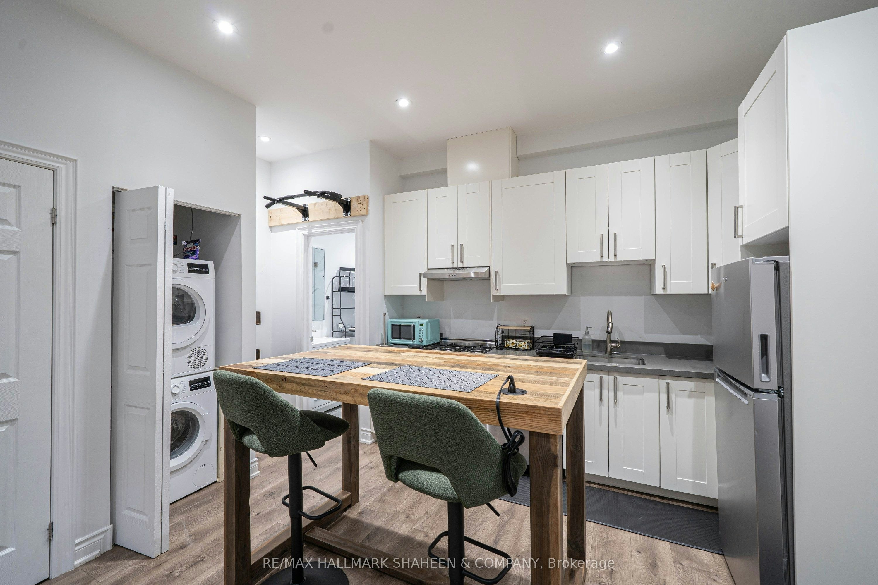 Studio-208 Dovercourt Road, Toronto, ON, M6J 3C8 - 13