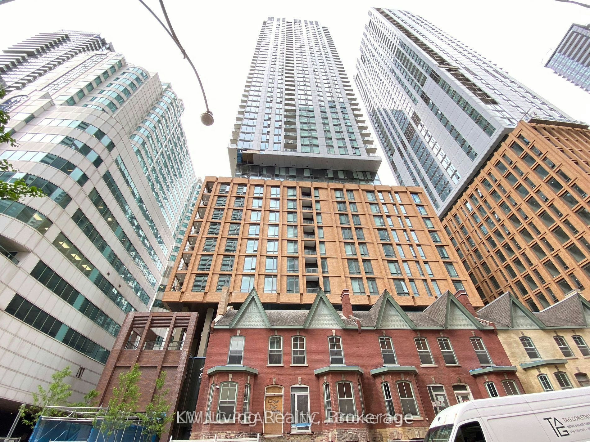 4211-8 Widmer Street, Toronto, ON, M5V 0W6