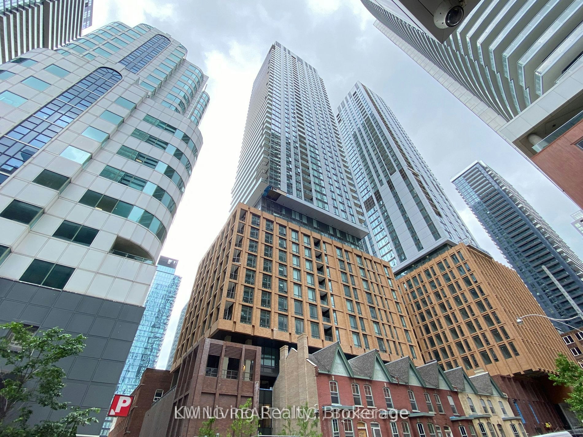 4211-8 Widmer Street, Toronto, ON, M5V 0W6 - 2
