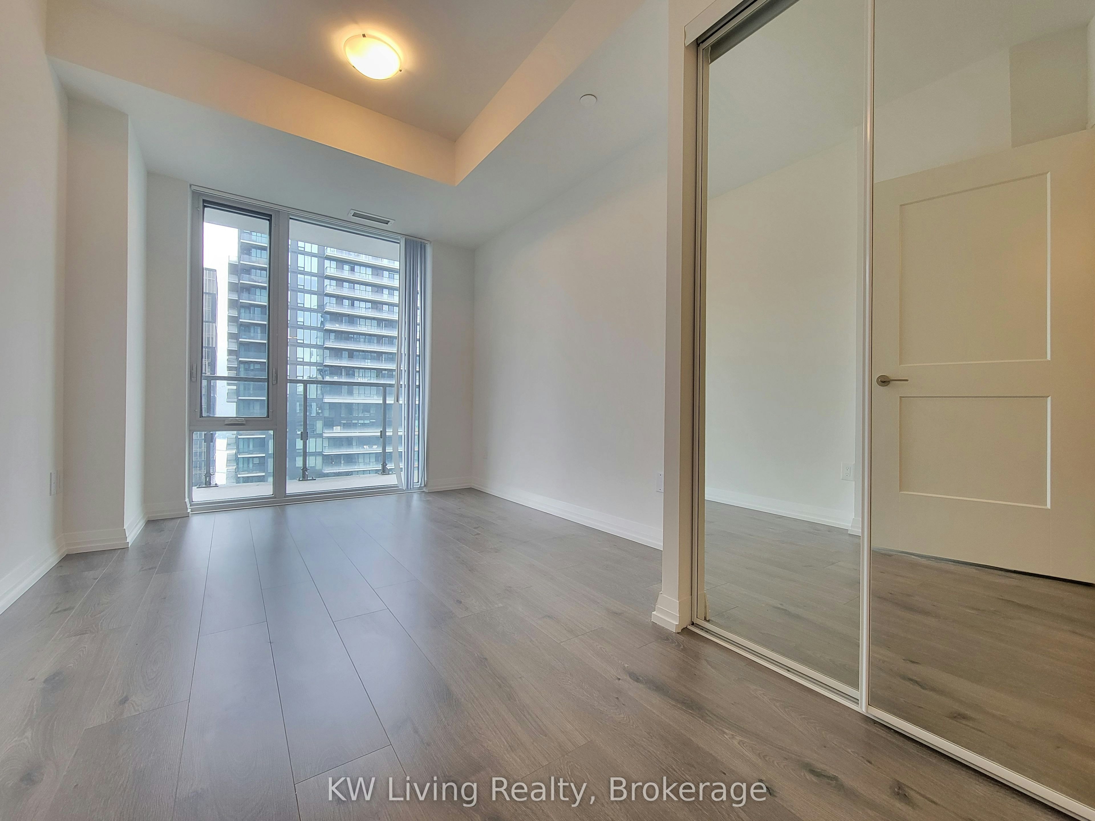 4211-8 Widmer Street, Toronto, ON, M5V 0W6 - 9