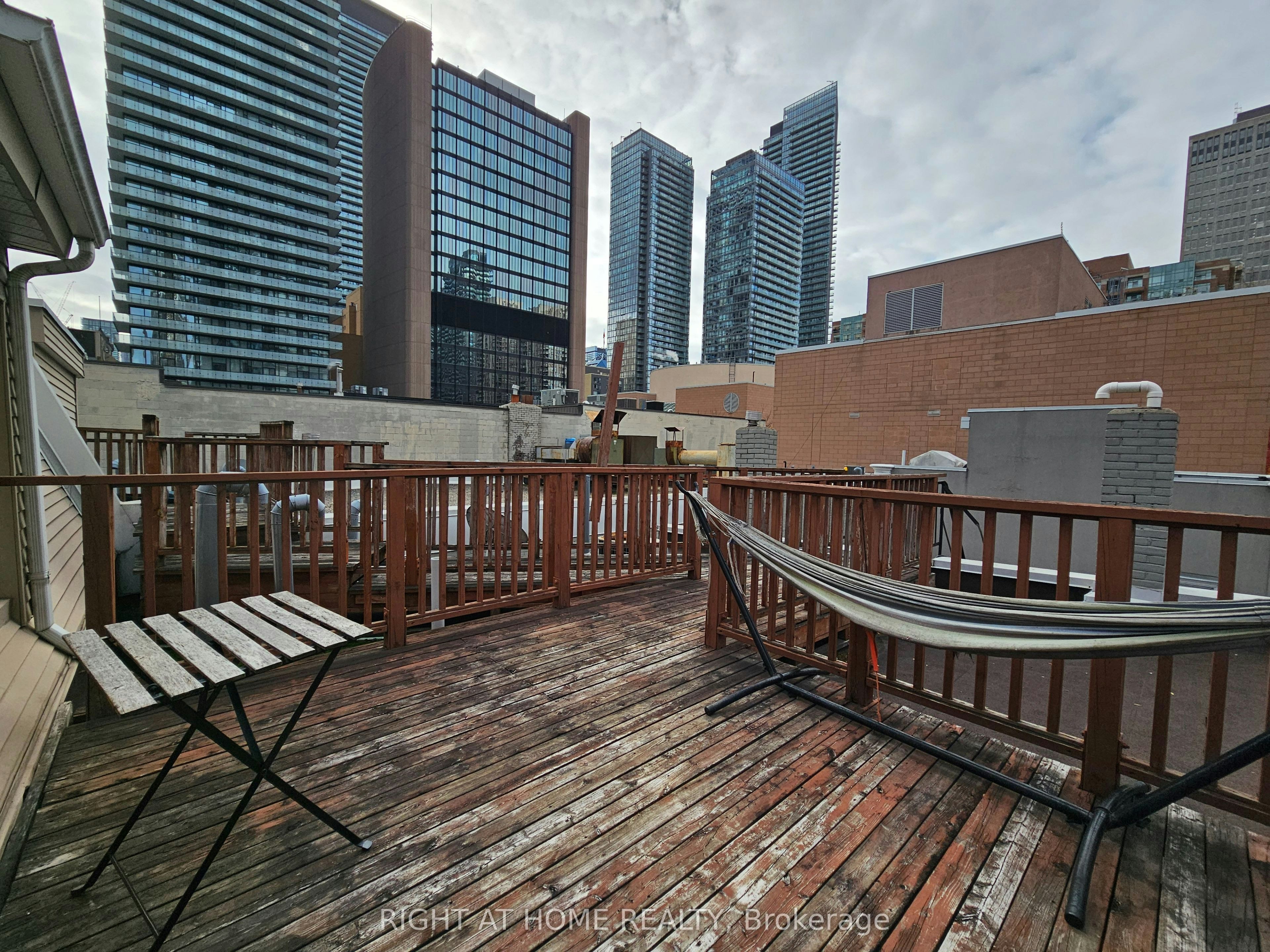 300-524 Yonge Street, Toronto, ON, M4Y 1X9 - 30