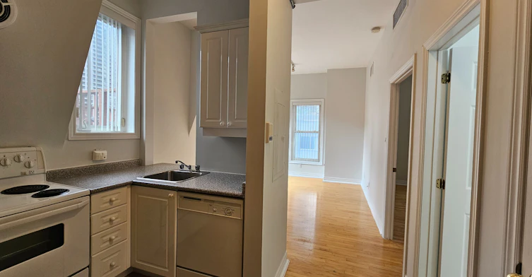 300-524 Yonge Street, Toronto, ON, M4Y 1X9 - 8