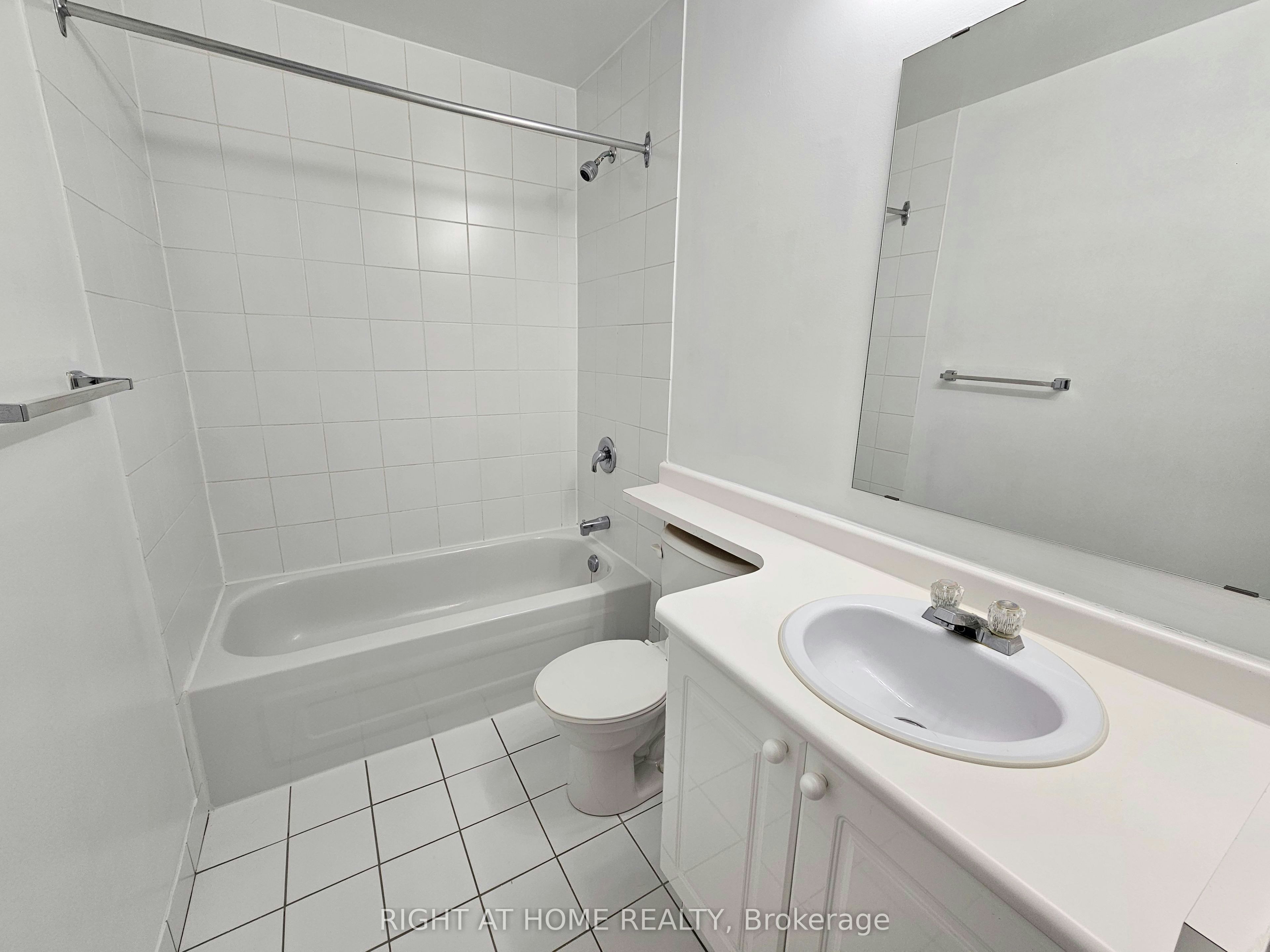 300-524 Yonge Street, Toronto, ON, M4Y 1X9 - 24