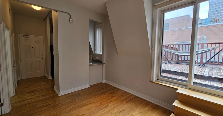 300-524 Yonge Street, Toronto, ON, M4Y 1X9 - 18