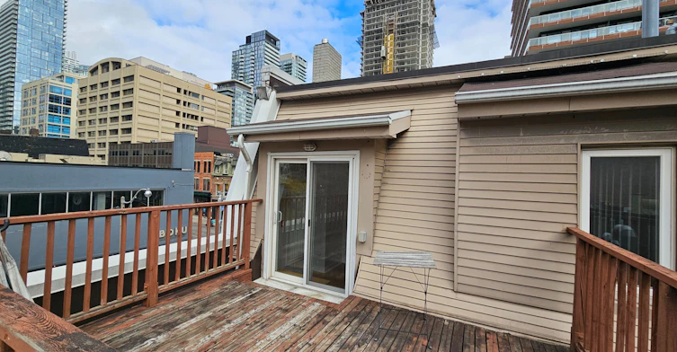 300-524 Yonge Street, Toronto, ON, M4Y 1X9 - 33