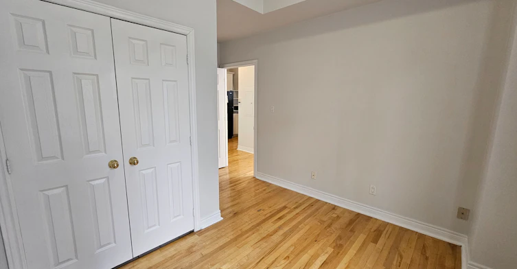 300-524 Yonge Street, Toronto, ON, M4Y 1X9 - 14