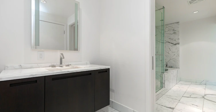 3002-180 University Avenue, Toronto, ON, M5H 0A2 - 17