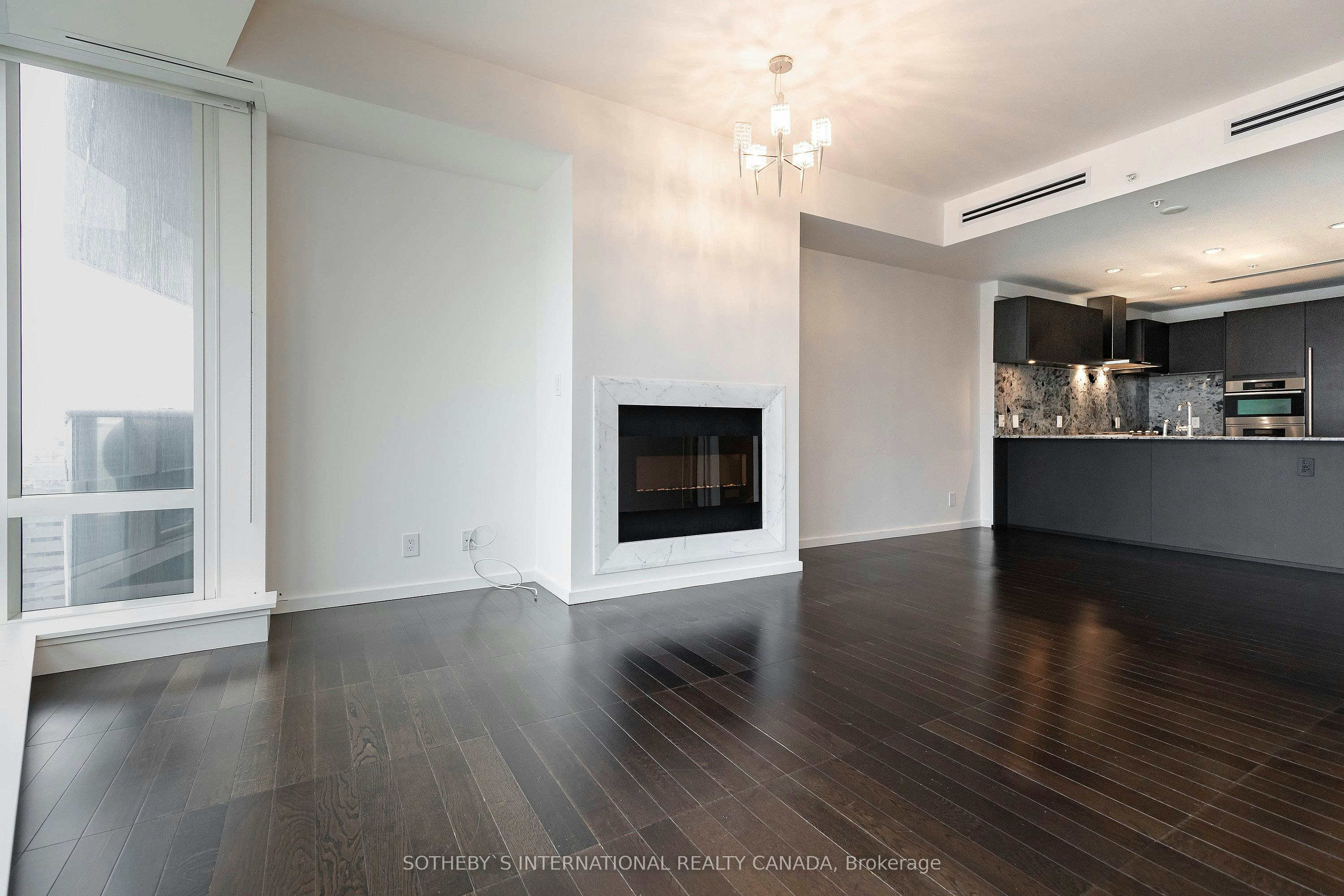 3002-180 University Avenue, Toronto, ON, M5H 0A2 - 4
