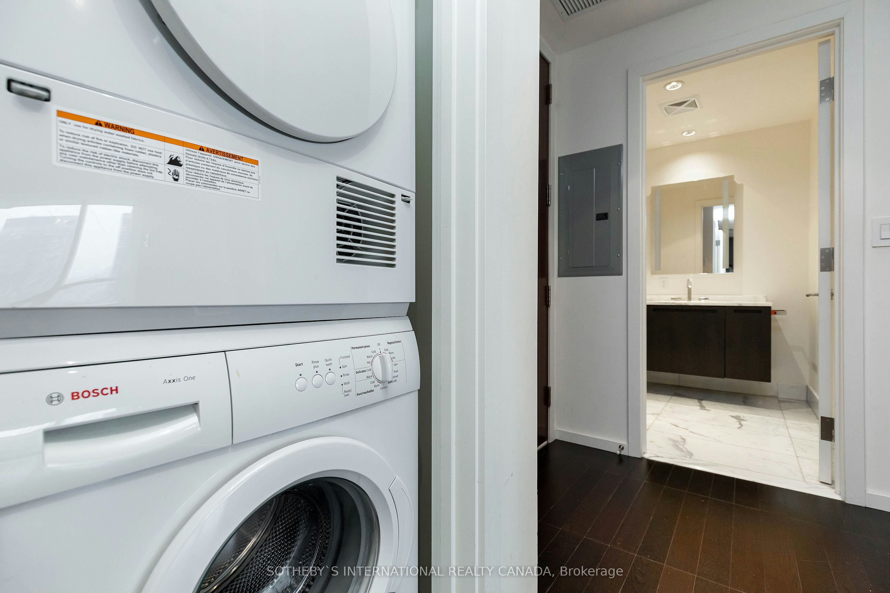 3002-180 University Avenue, Toronto, ON, M5H 0A2 - 24