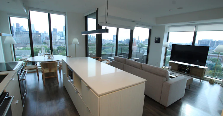 1206-2 St Thomas Street, Toronto, ON, M5S 2Z1 - 2