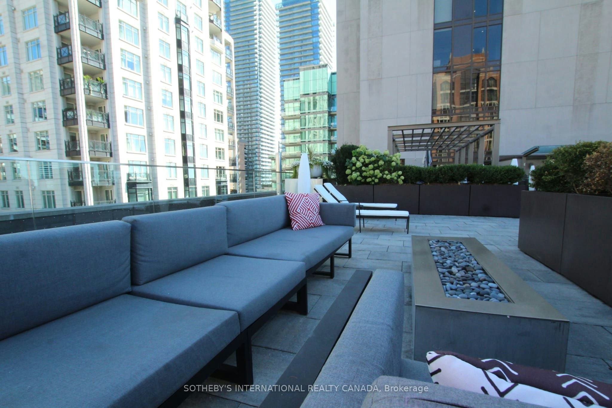 1206-2 St Thomas Street, Toronto, ON, M5S 2Z1 - 18