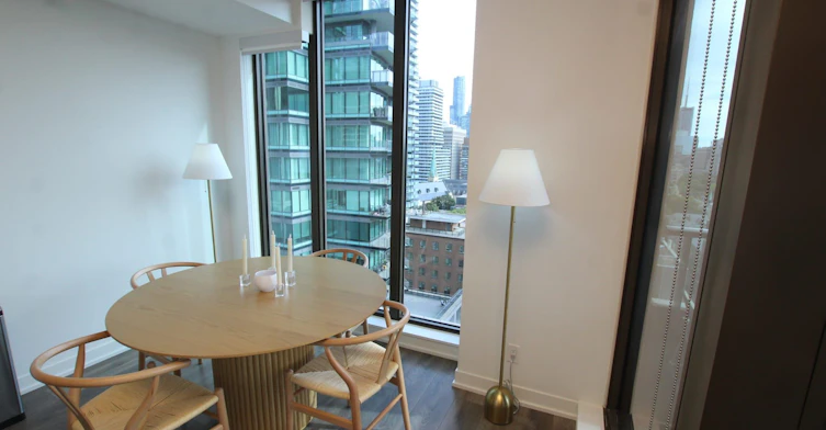 1206-2 St Thomas Street, Toronto, ON, M5S 2Z1 - 4