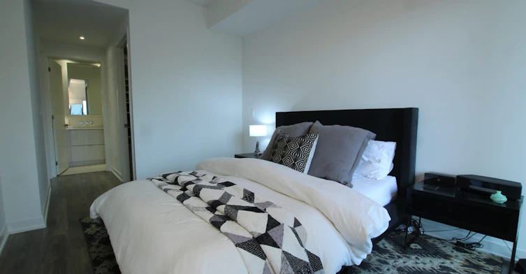 1206-2 St Thomas Street, Toronto, ON, M5S 2Z1 - 10