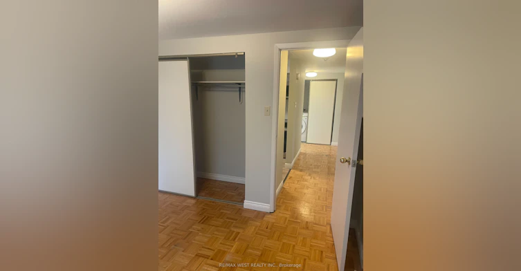 202 Rear-13 Grange Avenue, Toronto, ON, M5T 1C6 - 17