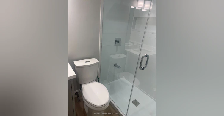 202 Rear-13 Grange Avenue, Toronto, ON, M5T 1C6 - 23