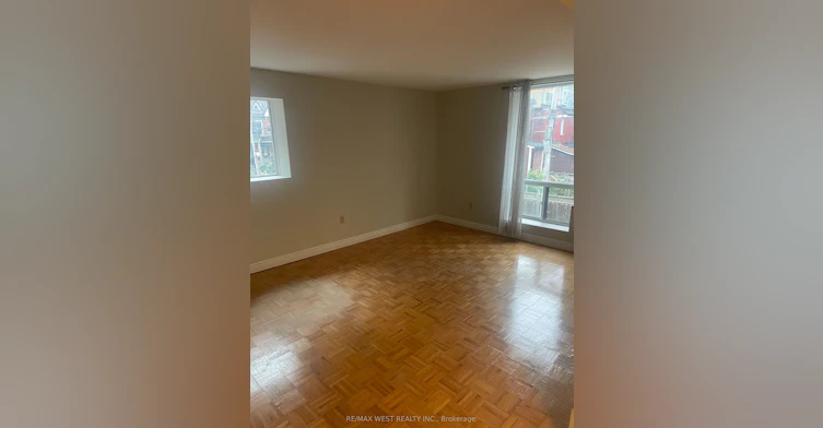 202 Rear-13 Grange Avenue, Toronto, ON, M5T 1C6 - 7
