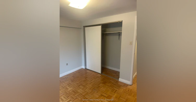 202 Rear-13 Grange Avenue, Toronto, ON, M5T 1C6 - 16