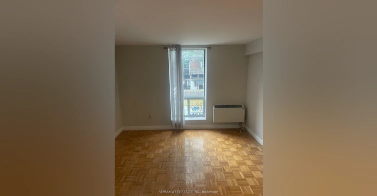 202 Rear-13 Grange Avenue, Toronto, ON, M5T 1C6 - 5